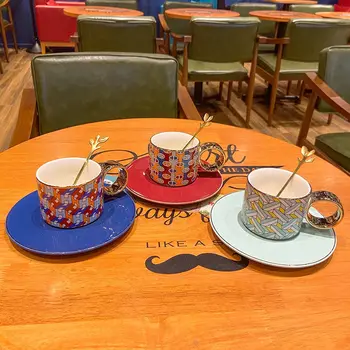 Nordijska kava, skodelice, krožniki, čaj določa, dišeči čaj keramične skodelice keramični tulipani tea cup nastavite britanski kave skodelice kave skodelice set